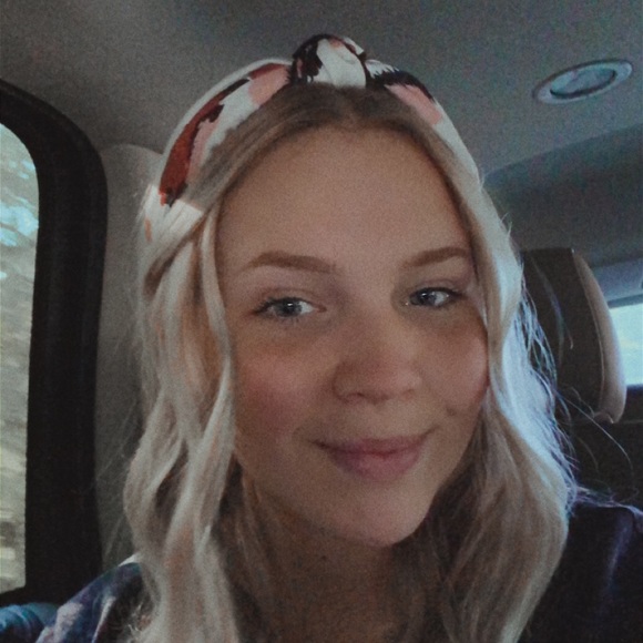 ema_nicole04